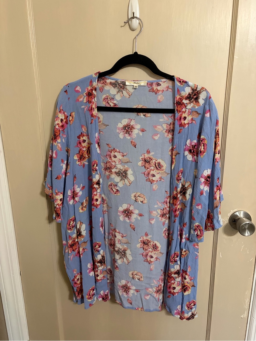 ANDREE BY UNIT Blue Floral Open-Front Tunic